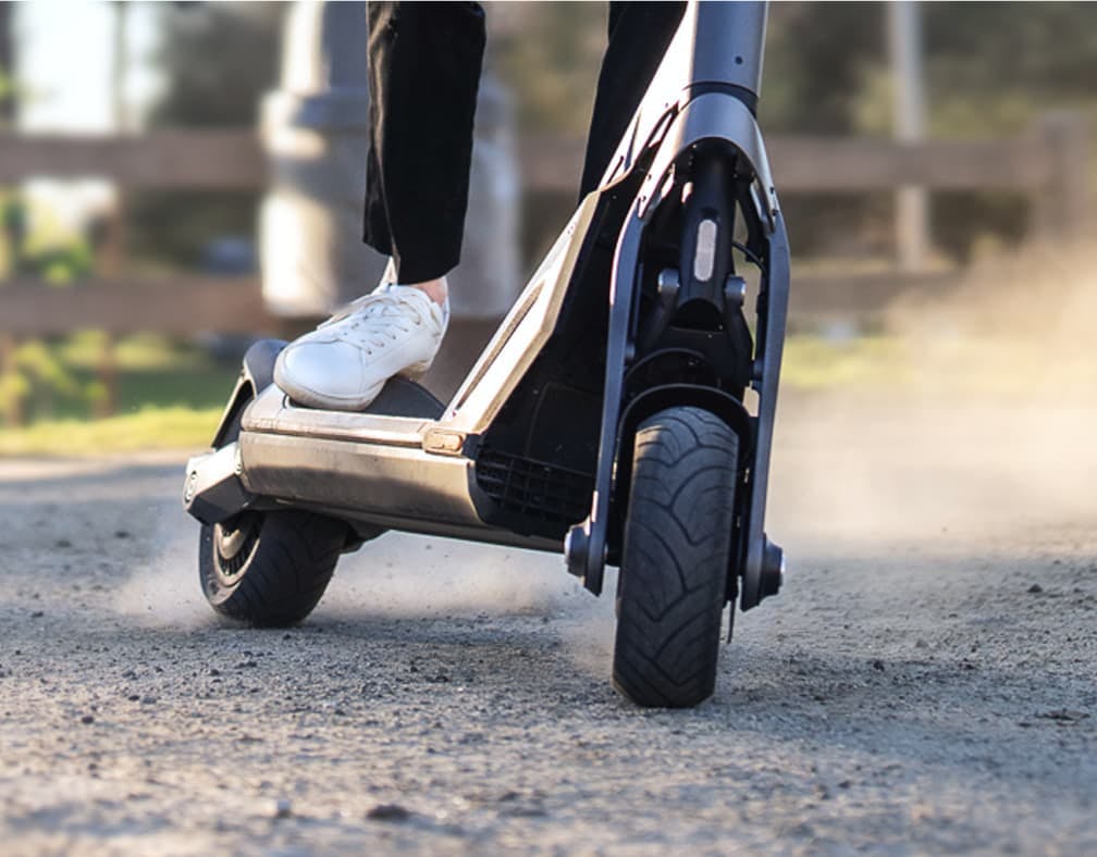 Trottinette électrique SEGWAY GT2: Jusqu'à 6000W en crête - Par marque de  trottinette/Trottinette NINEBOT SEGWAY - Mobilityurban